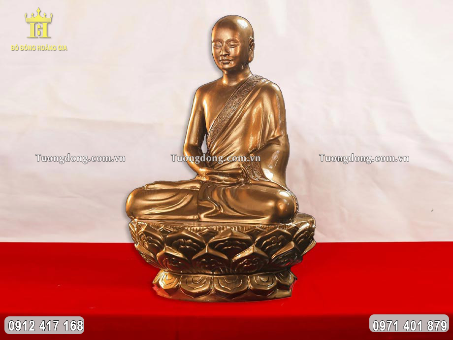 Từng họa tiết hoa văn được chăm chút vô cùng tỉ mỉ